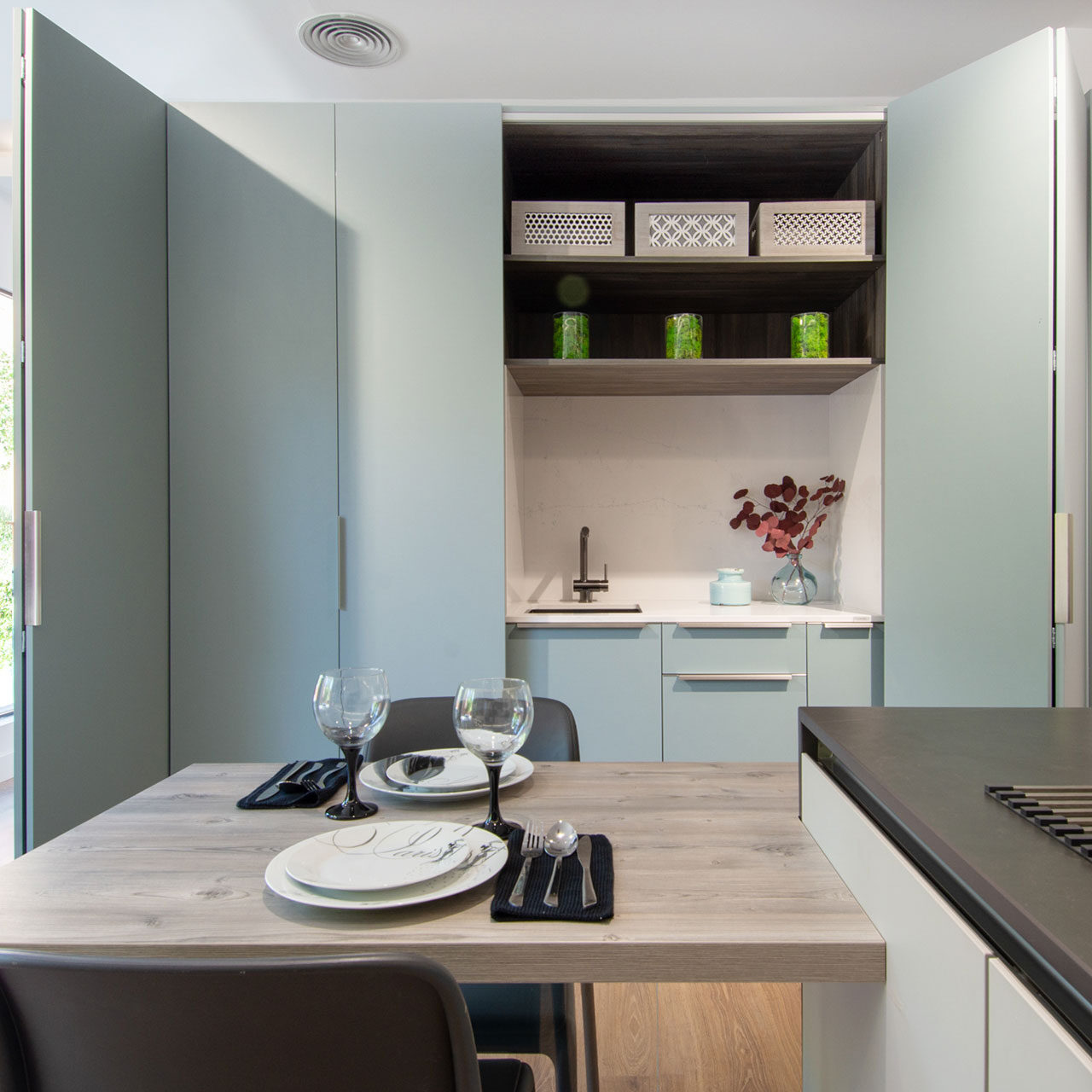 Muebles de cocina con tirador inverso