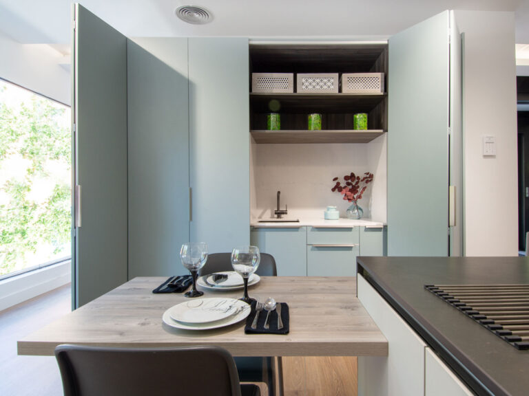 Muebles de cocina con tirador inverso