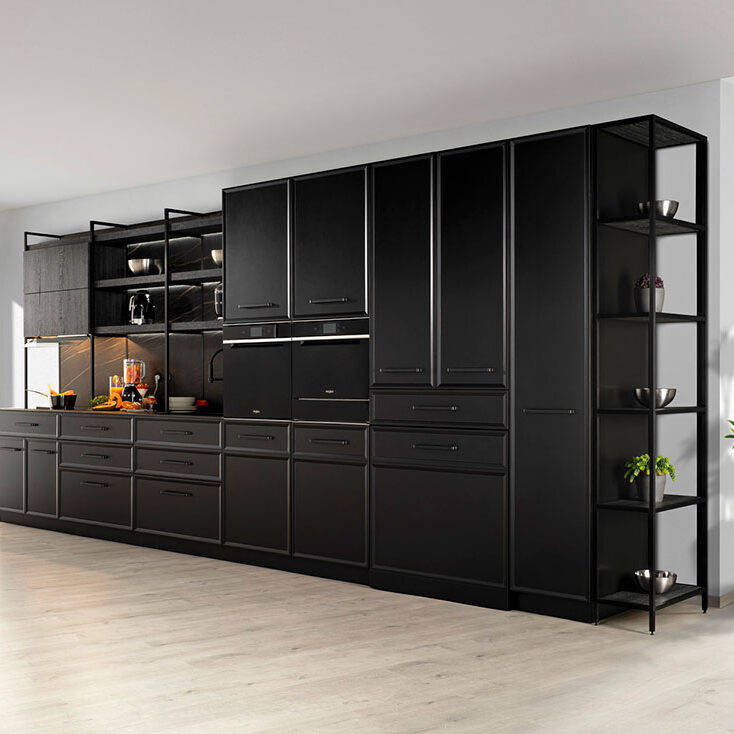 cocina con puertas enmarcadas lacadas
